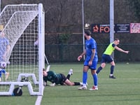 Saints edged out at Coach Road by new leaders