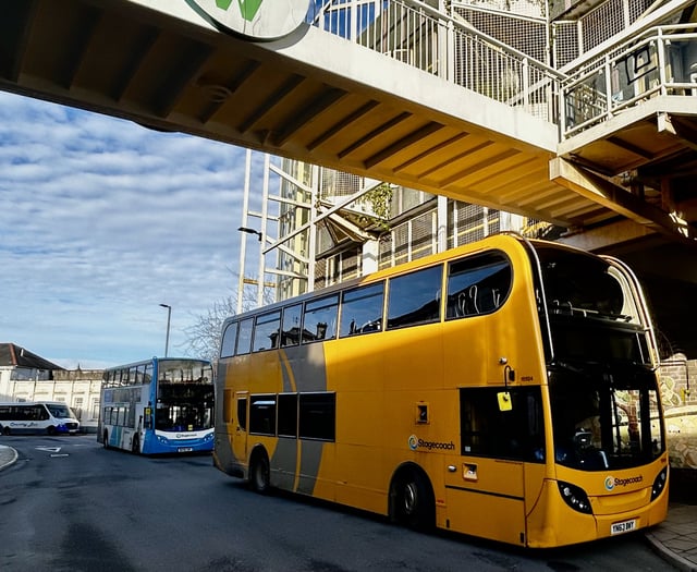 Councillors call for answers over bus delays 