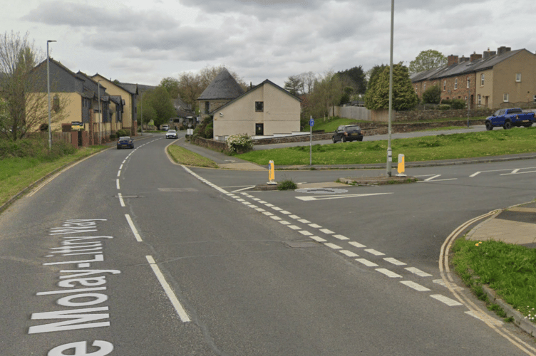 Old Orchard junction with Le Molay-Littry Way