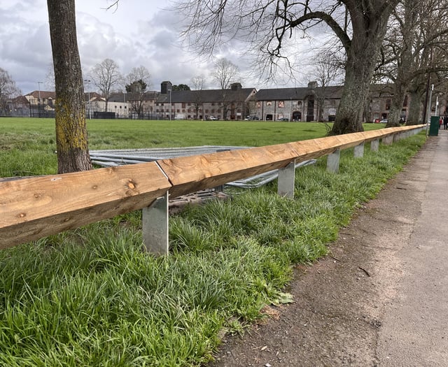 Park fortified against Traveller encampments