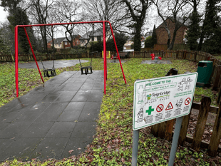 Talks 'ongoing' as council pursues Heathfield play park takeover 
