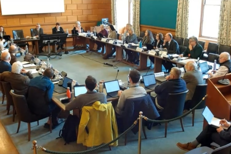 A Devon County Council committee heard that a voucher scheme to increase broadband connectivity will not be replaced.