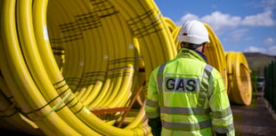 Gas pipe upgrade starts again in Dawlish