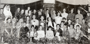 Can you spot a familiar face? Help woman identify photograph 