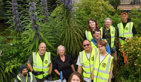 Guerilla gardeners spruce up Teignmouth station