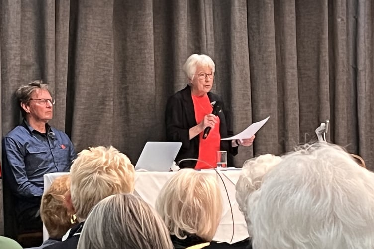 Susie Colley addressing the Torbay Heart Campaign meeting (Image courtesy: Guy Henderson)