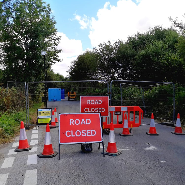 The A382 completely closed to traffic near Moretonhampstead