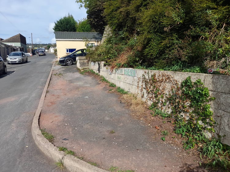 Pavement for sale in Nelson Close, Teignmouth. Photo Dart and Partners